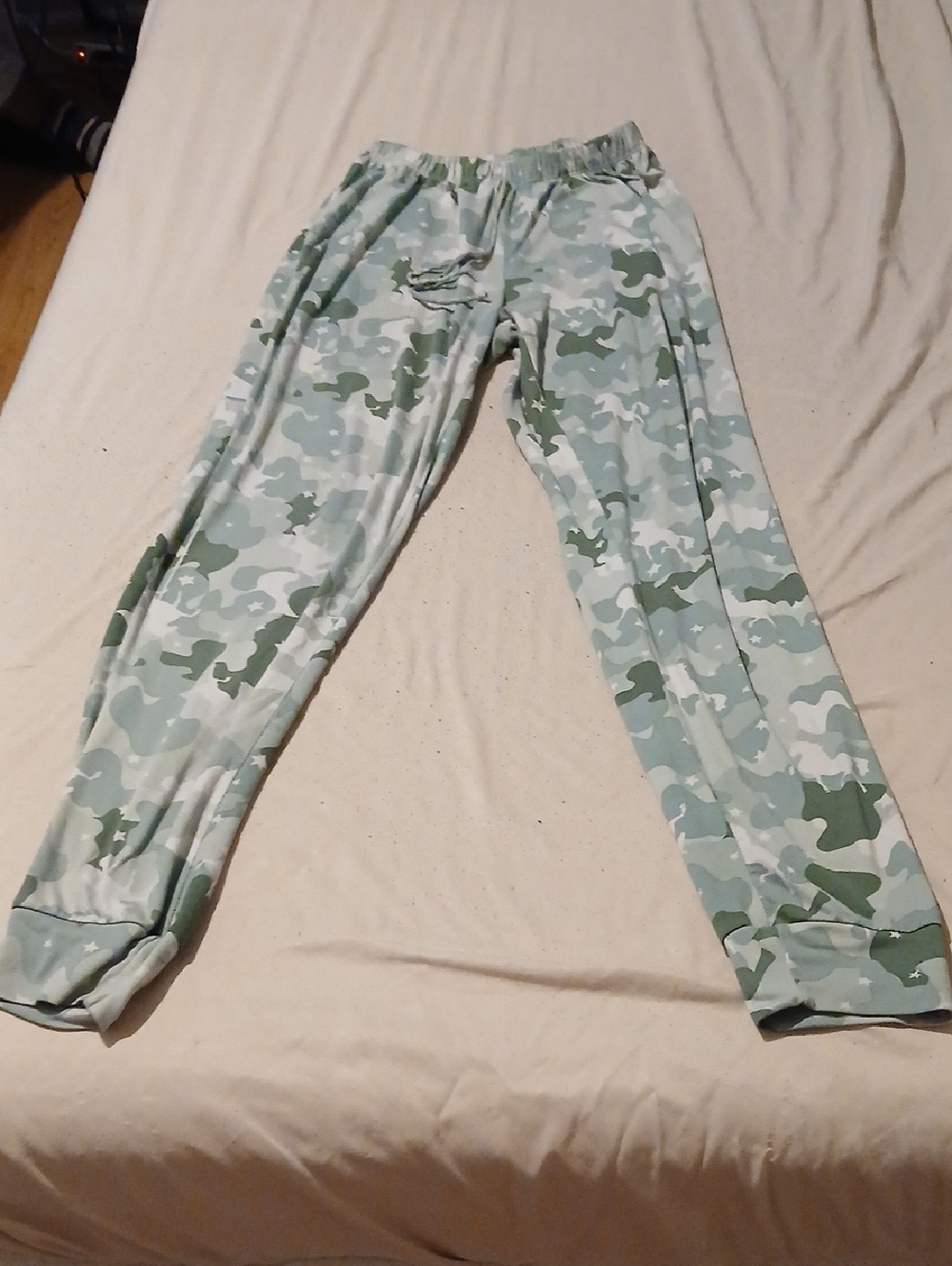 Source Unknown Green & White Camo Track Joggers